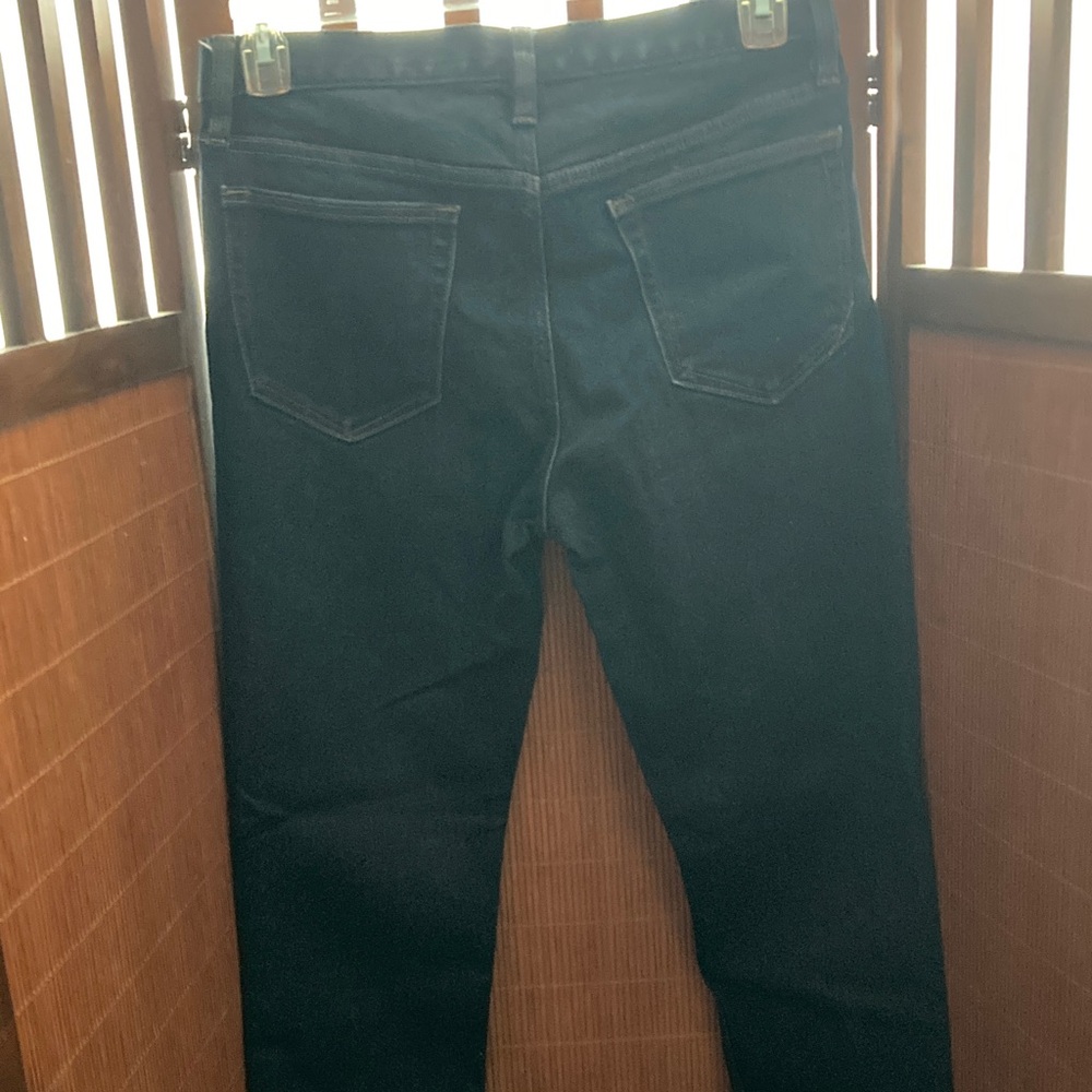 Banana Republic Women’s Jeans - Classic‎ Back Pocket Design 32
